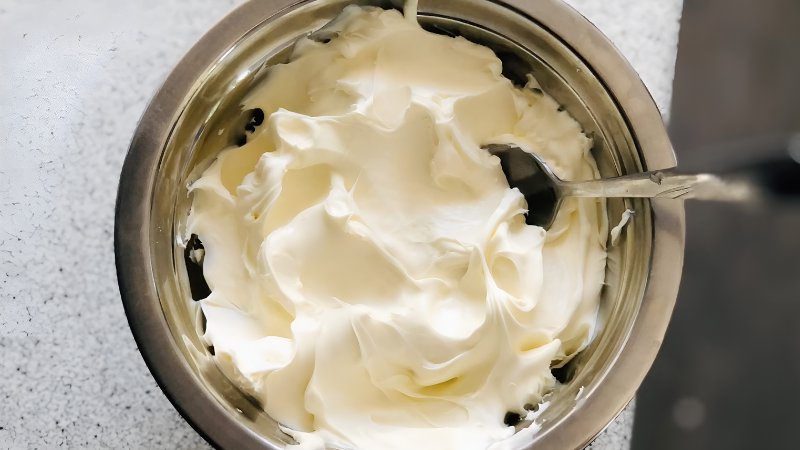 Mascarpone là gì? Tất tần tật về loại kem phô mai ý béo ngậy